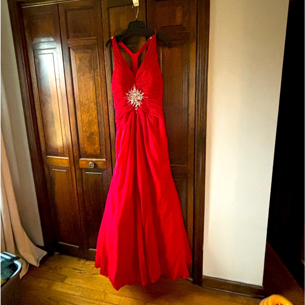 Red gown size 10